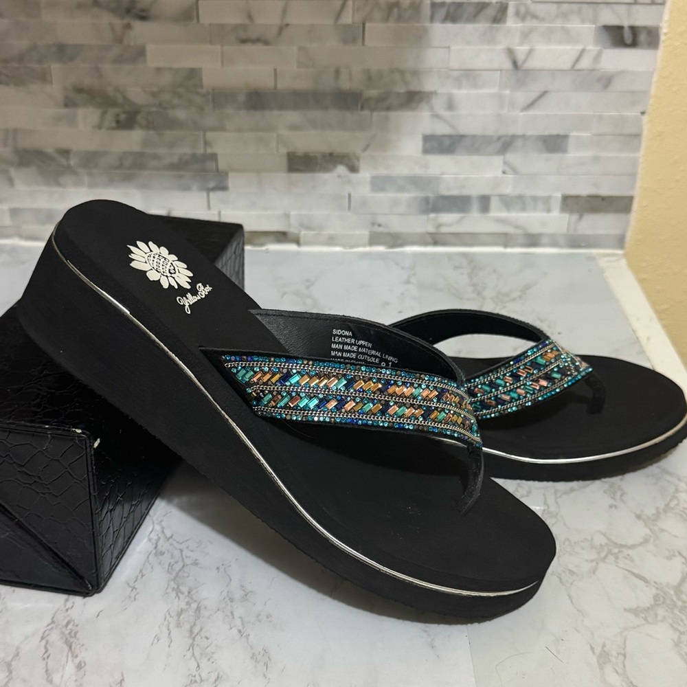 Yellow Box Black Sandals with Multicolor Turquoise Beading - Picture 3 of 7